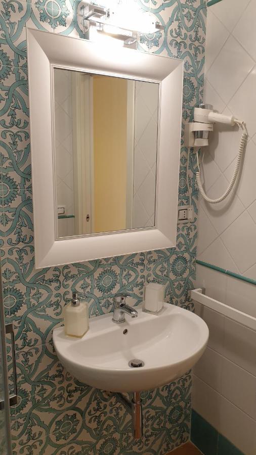 Bed and Breakfast Dimora Del Campo Charming House Salerno Pokoj fotografie